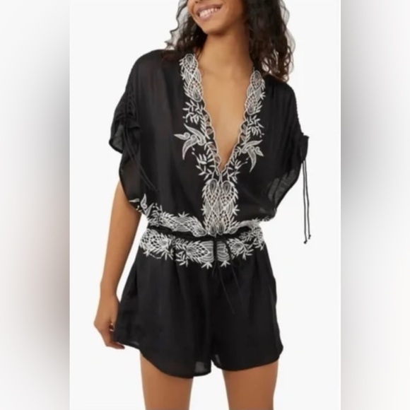 Free People Weila Romper Embroidered Tie Short Sleeve Pockets Black Small - Picture 5 of 14